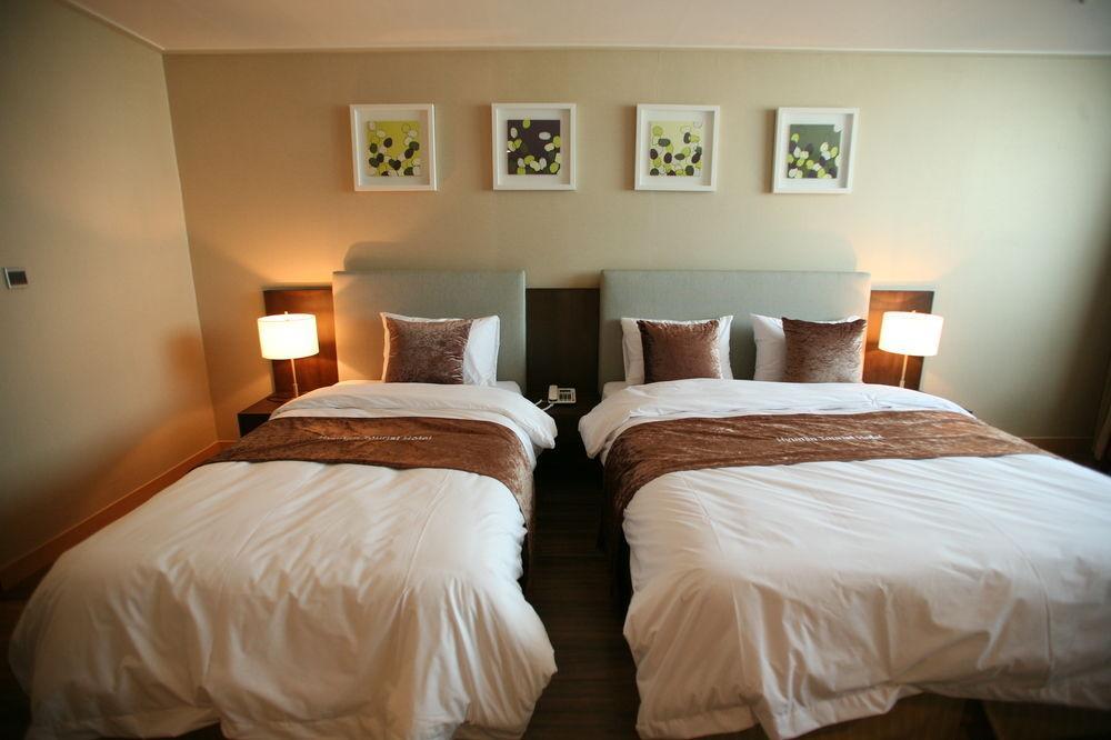 Hyunjin Tourist Hotel Donghae Eksteriør bilde
