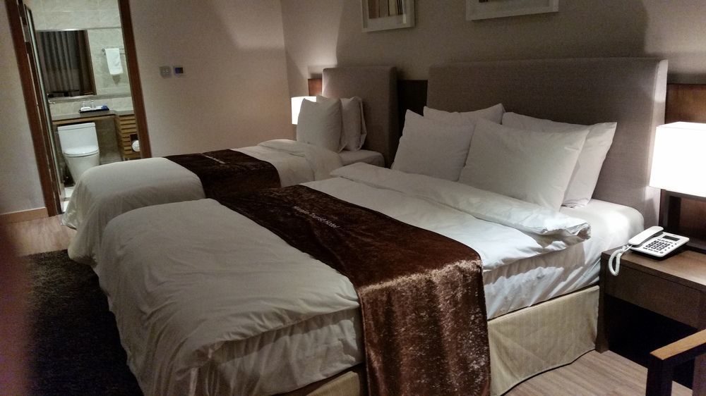 Hyunjin Tourist Hotel Donghae Eksteriør bilde