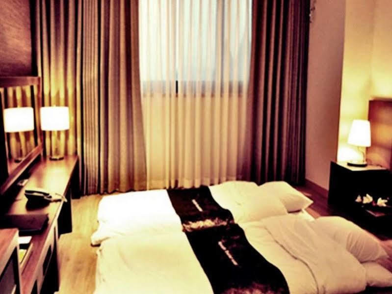 Hyunjin Tourist Hotel Donghae Eksteriør bilde