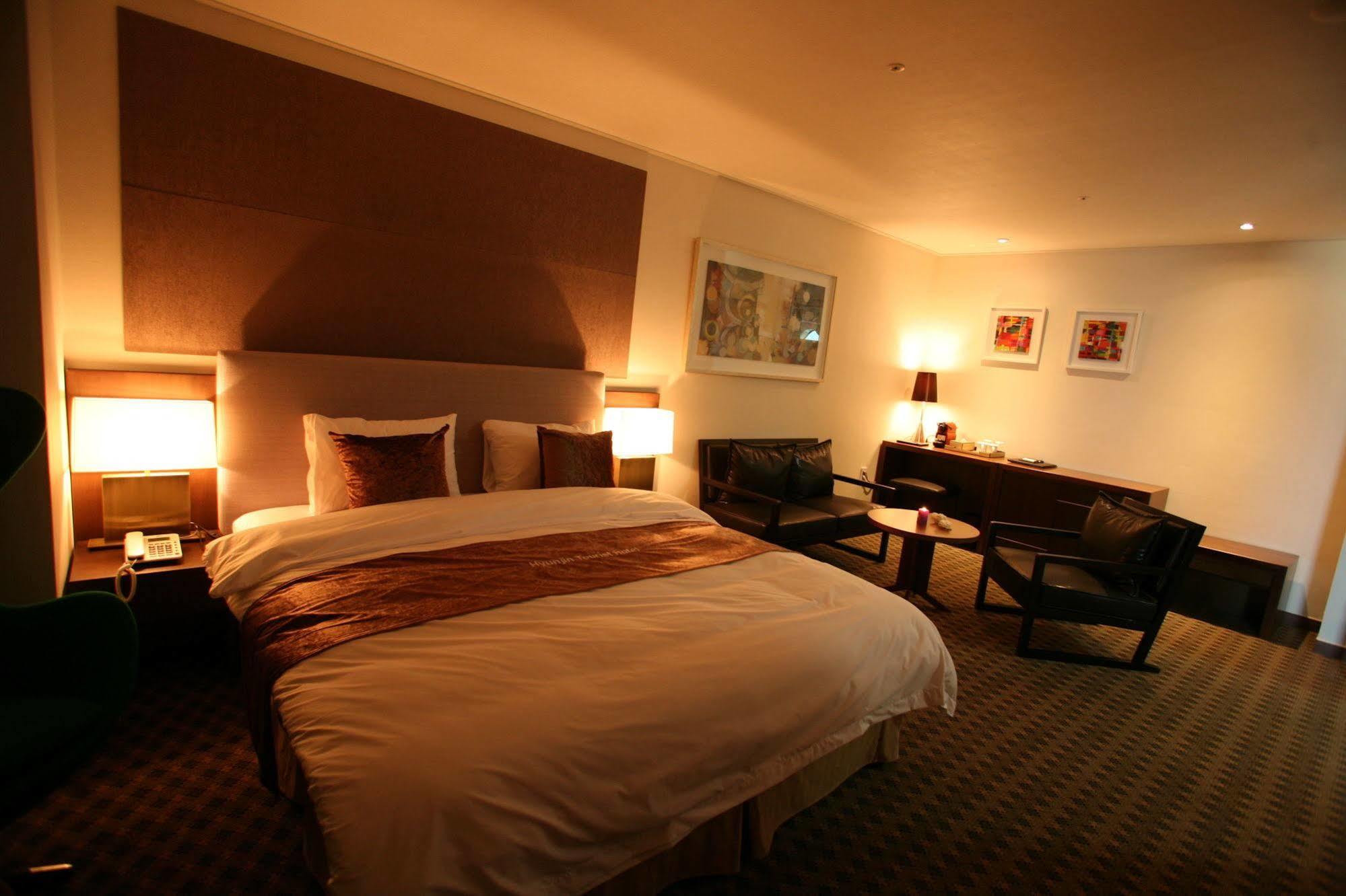 Hyunjin Tourist Hotel Donghae Eksteriør bilde