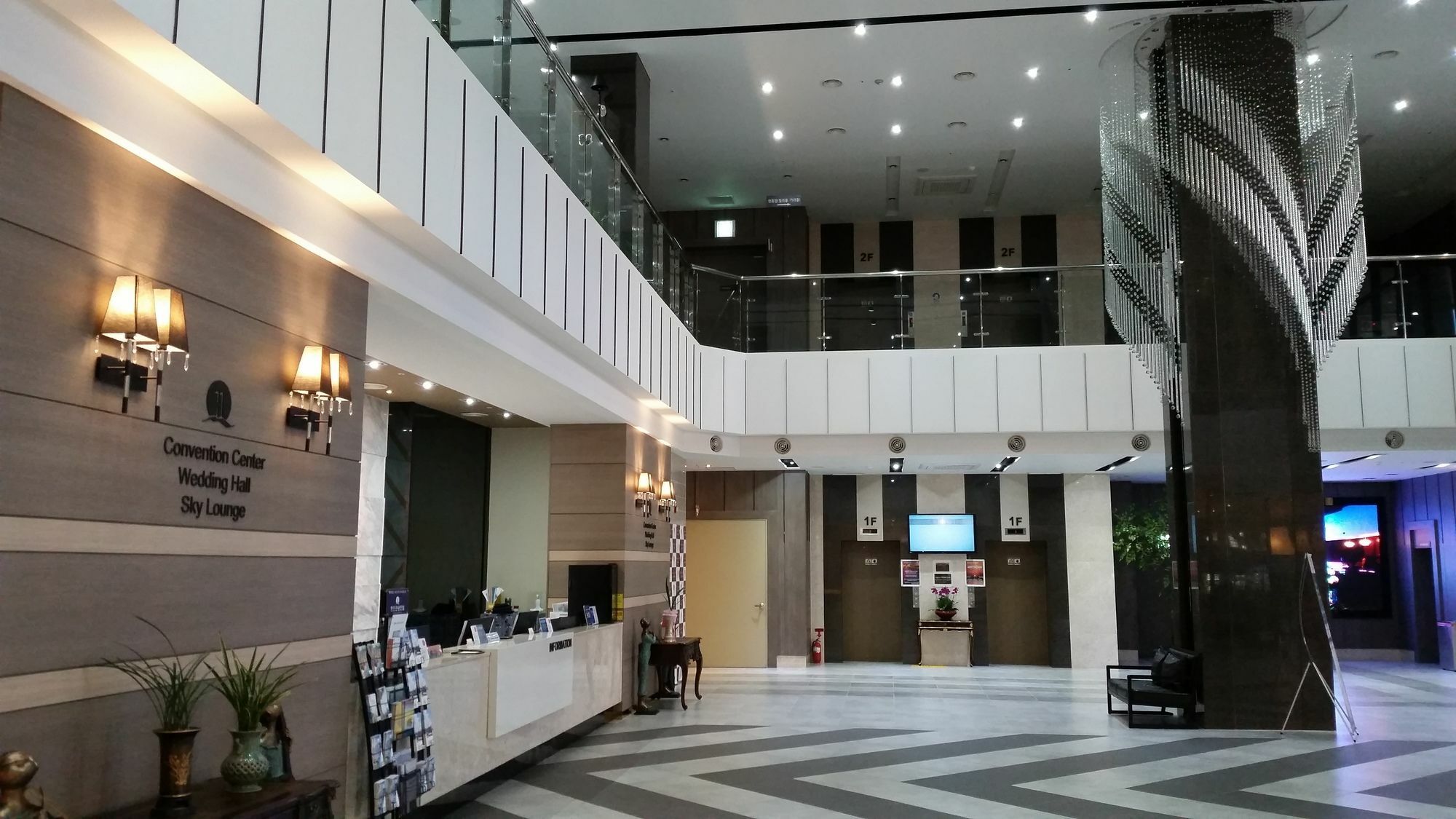 Hyunjin Tourist Hotel Donghae Eksteriør bilde